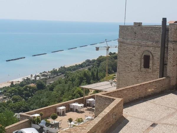 فندق Castello - Solo Pernotto كوبرا ماريتيما المظهر الخارجي الصورة